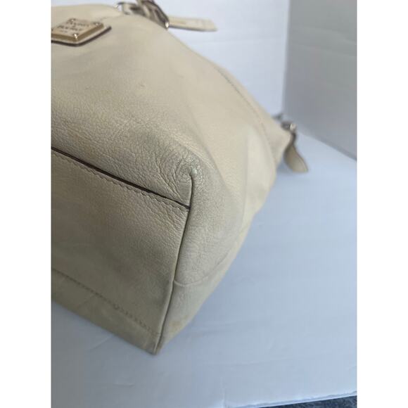 Vintage Dooney & Bourke Dillen XL Ivory Bone Pebbled Leather Hobo Shoulder Bag - Picture 9 of 15